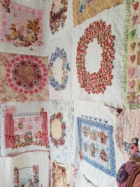 broderie perse quilt